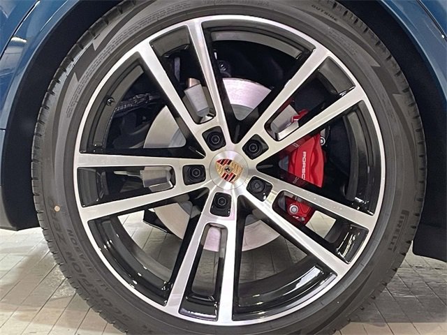 New 2026 Porsche Cayenne S image 14