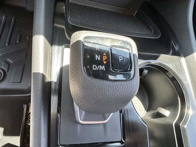 Used 2023 Nissan Rogue SV AWD/4WD image 19