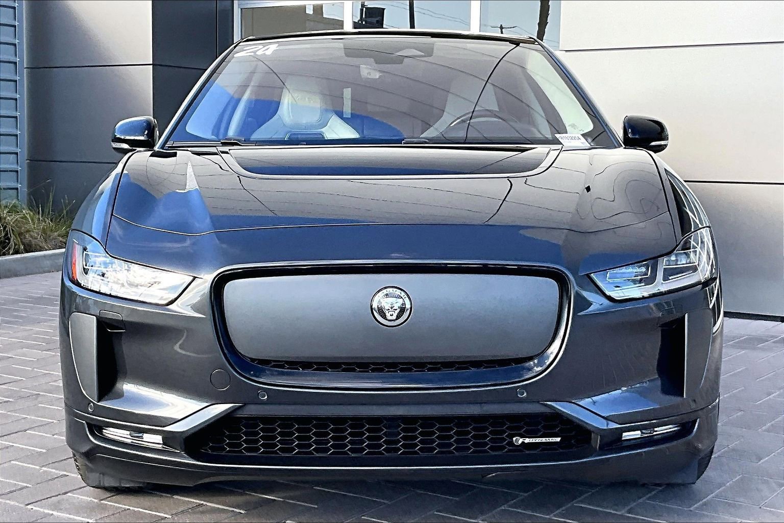 Used 2024 Jaguar I-PACE R-Dynamic HSE image 2