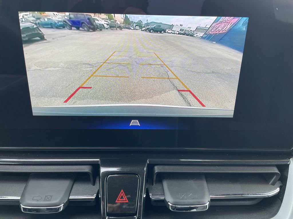 Used 2025 Chevrolet TrailBlazer LT AWD/4WD image 19