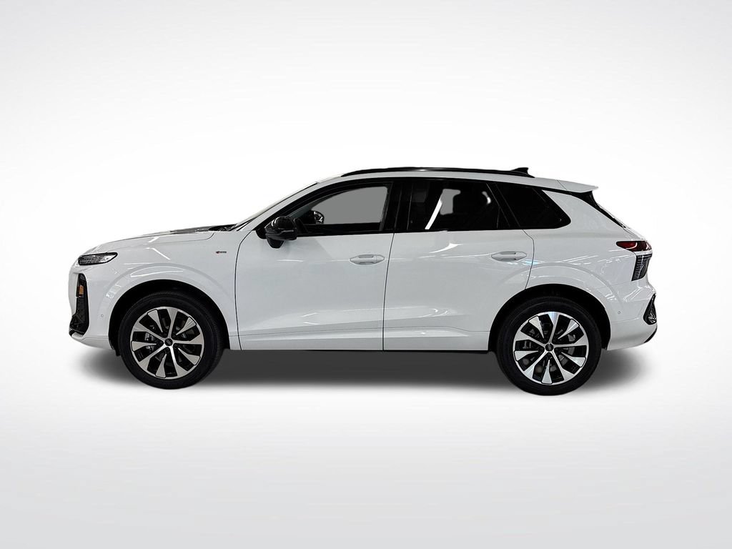 New 2026 Audi Q3 quattro 2.0T AWD/4WD image 2
