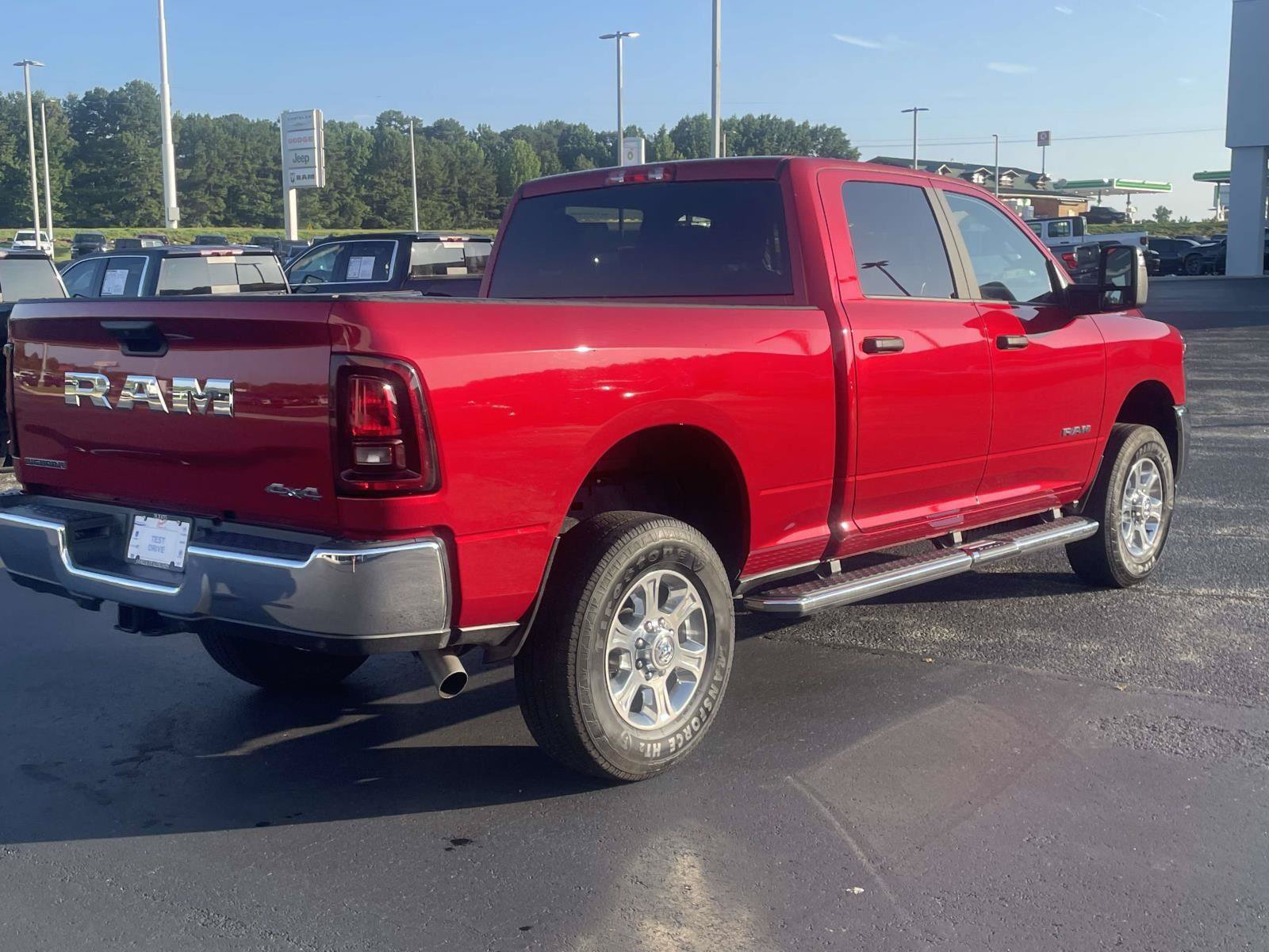 Used 2026 RAM 2500 Big Horn AWD/4WD image 3