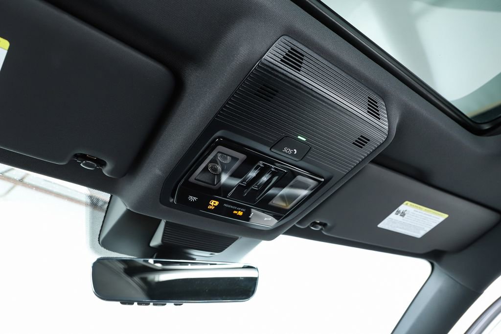 New 2026 Volkswagen Tiguan SE R-Line image 65