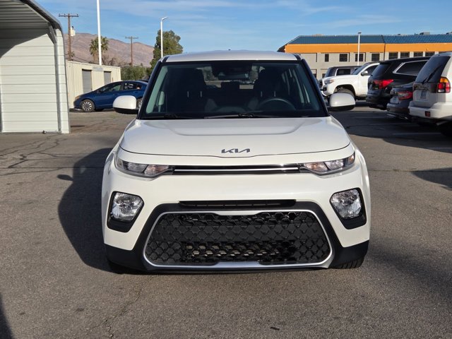 Used 2022 Kia Soul LX w/ Technology Package image 2