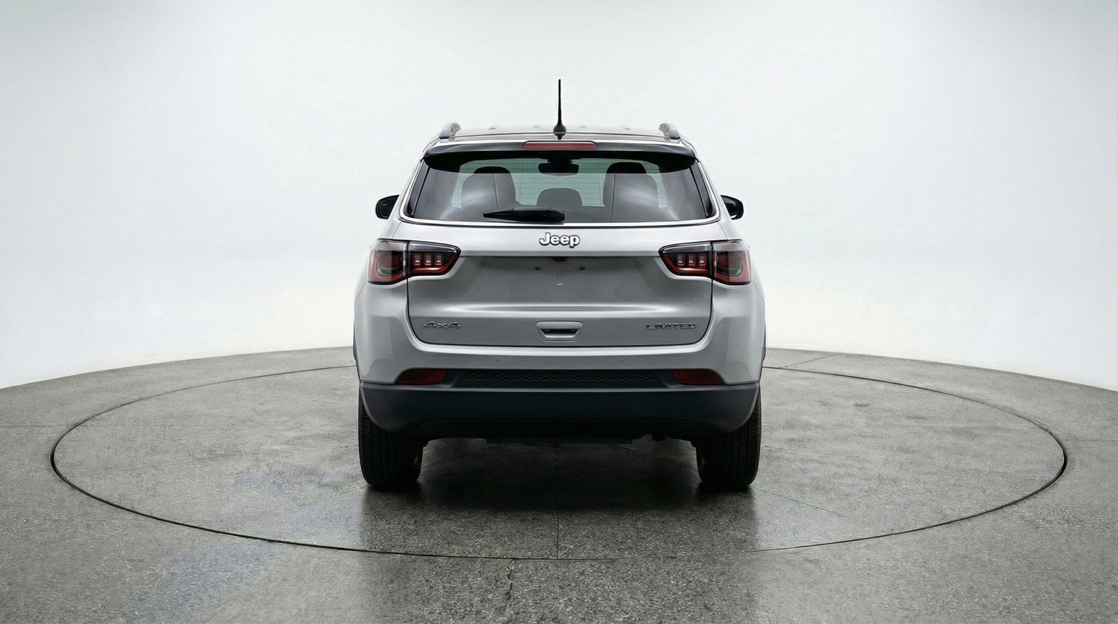 Used 2025 Jeep Compass Limited image 7