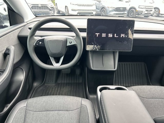 Used 2026 Tesla Model Y 2WD image 16