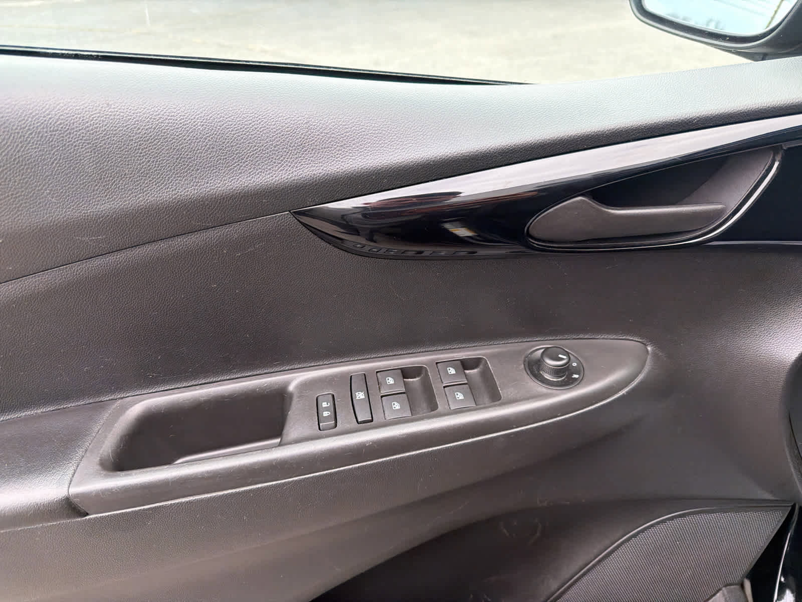 Used 2022 Chevrolet Spark LT image 21