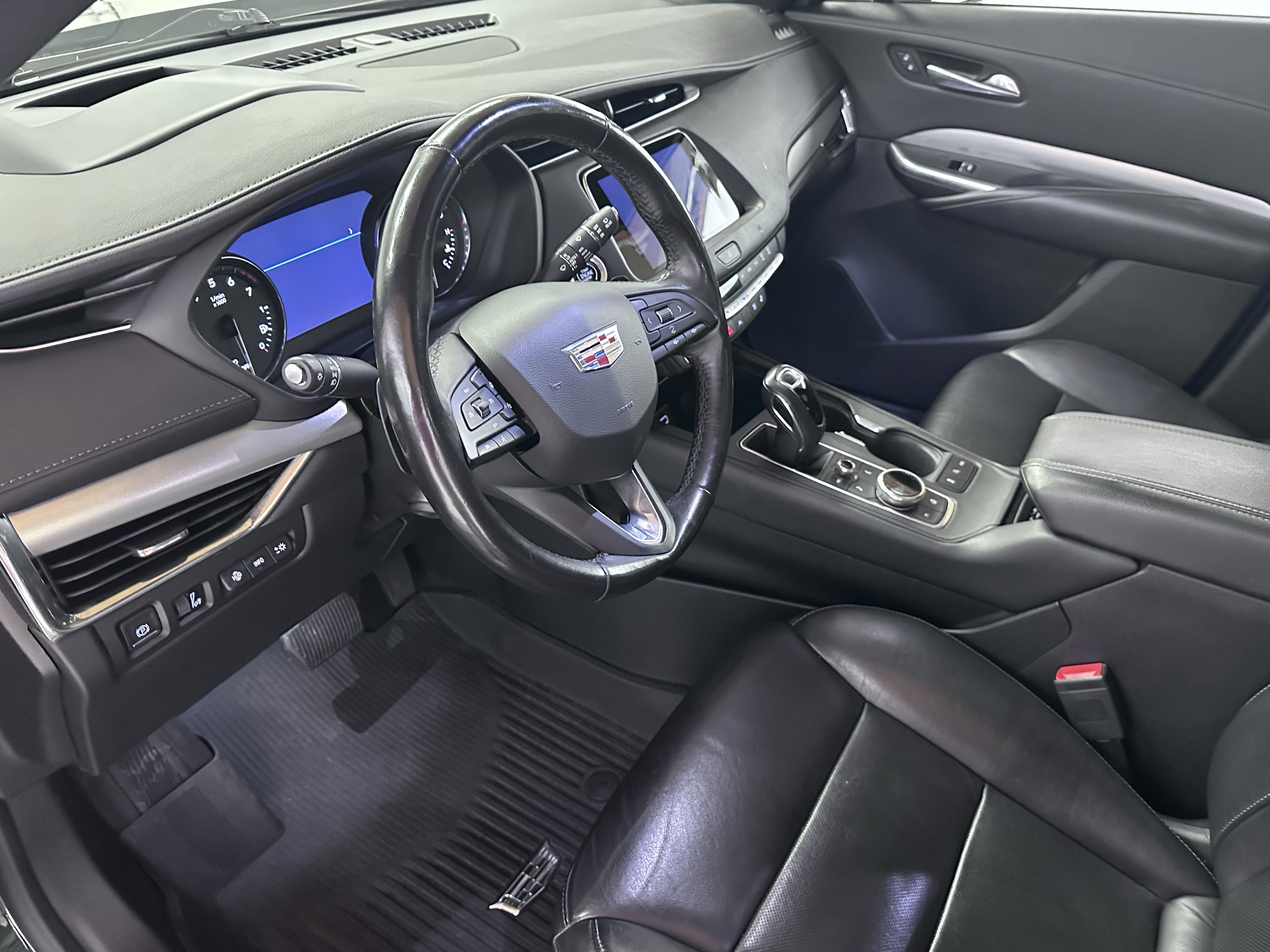 Used 2019 Cadillac XT4 Premium Luxury image 45