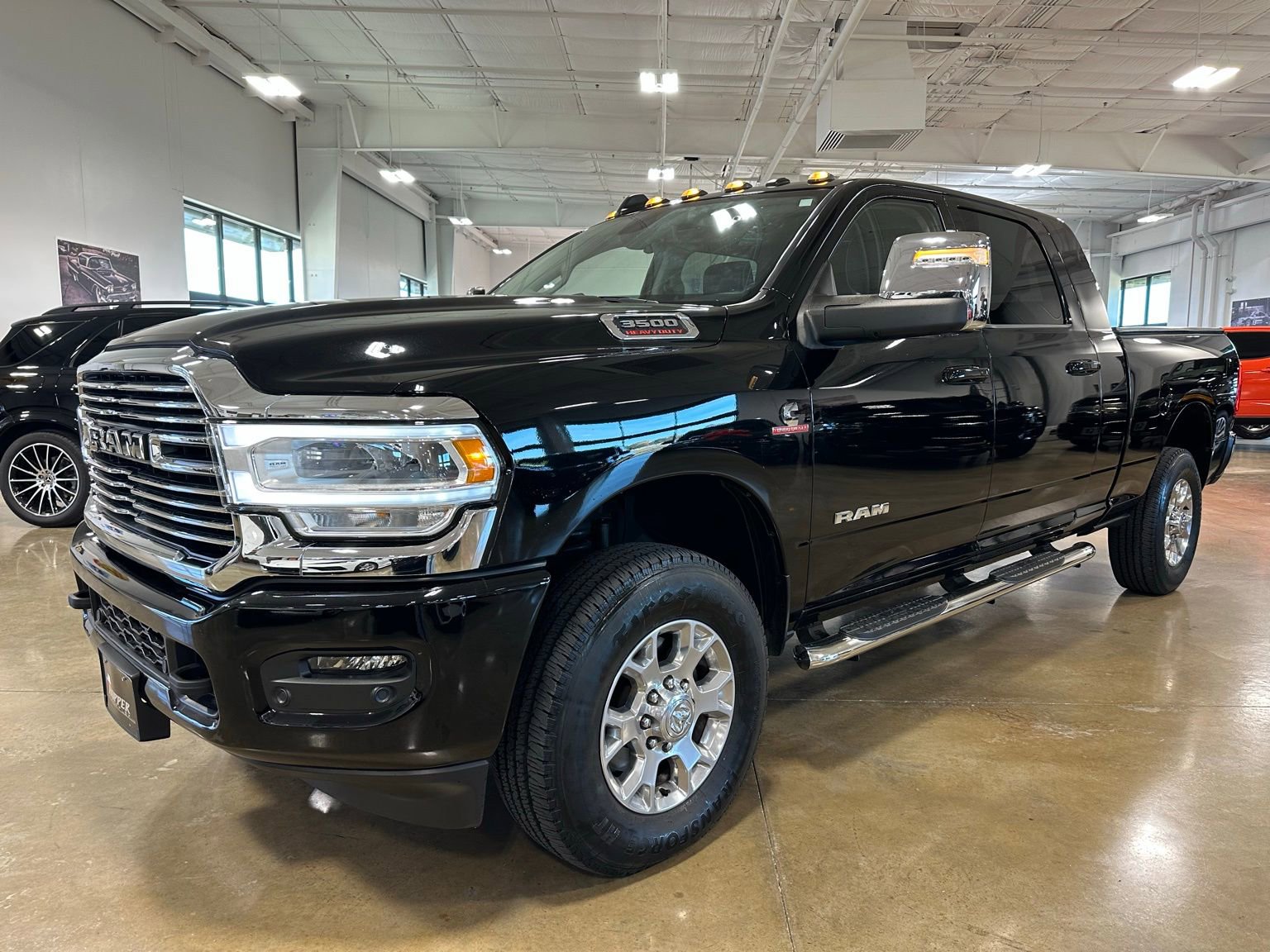 Used 2024 RAM 3500 Laramie image 3