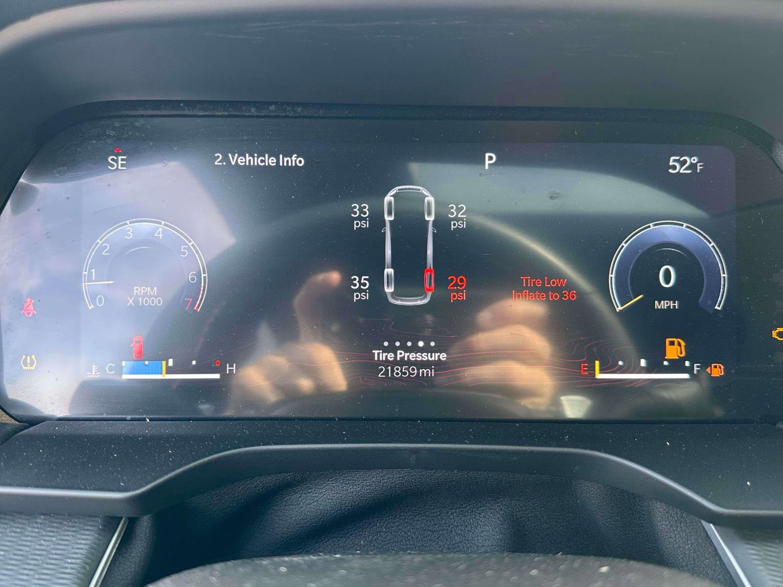 Used 2023 Jeep Grand Cherokee L Laredo image 25