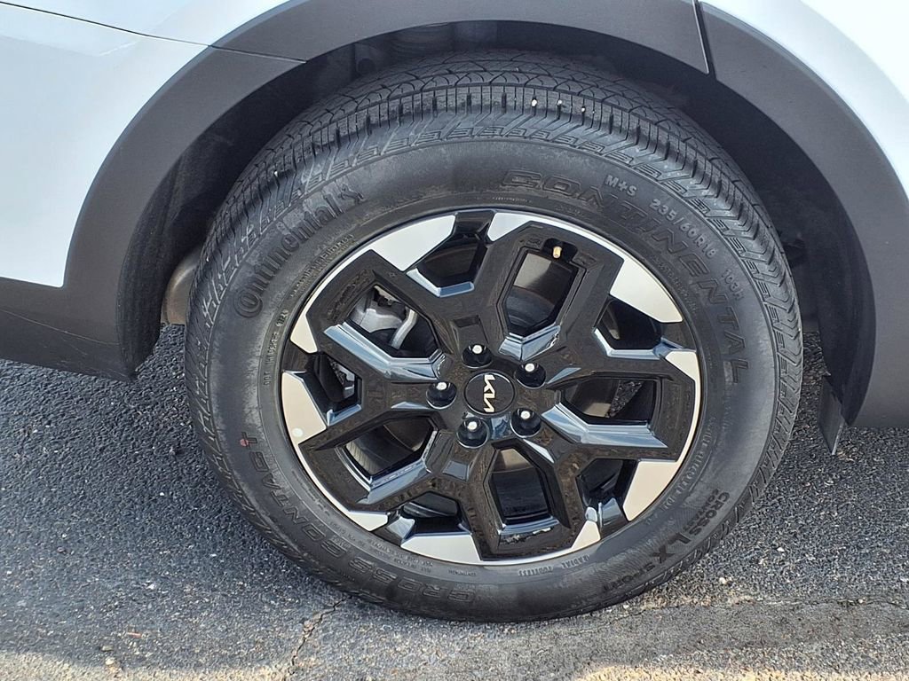 Used 2025 Kia Sorento S w/ Panoramic Sunroof Package image 9