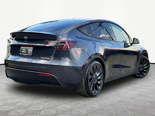 Used 2024 Tesla Model Y Performance AWD/4WD image 5