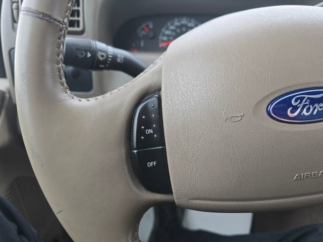 Used 2003 Ford F350 XLT RWD image 17
