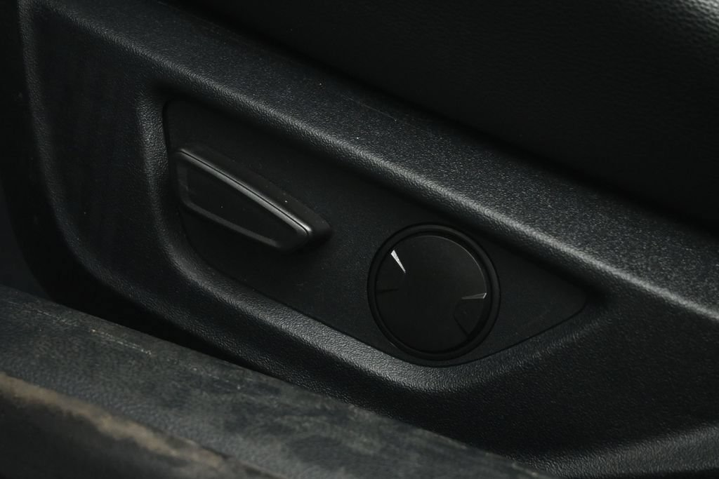 Used 2023 Ford Mustang Premium RWD image 41