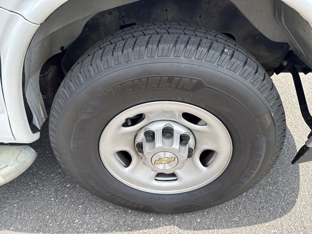 Certified 2023 Chevrolet Express 2500 w/ Driver Convenience Package image 27