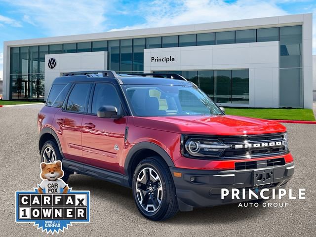 Used 2024 Ford Bronco Sport Outer Banks w/ Tech Package image 3