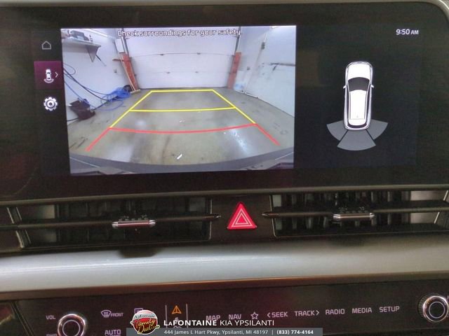 Certified 2025 Kia Sportage EX image 24