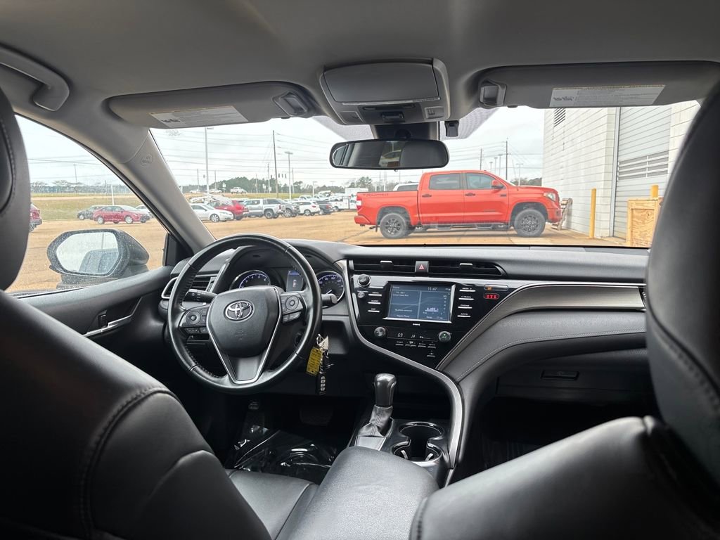 Used 2020 Toyota Camry SE image 26