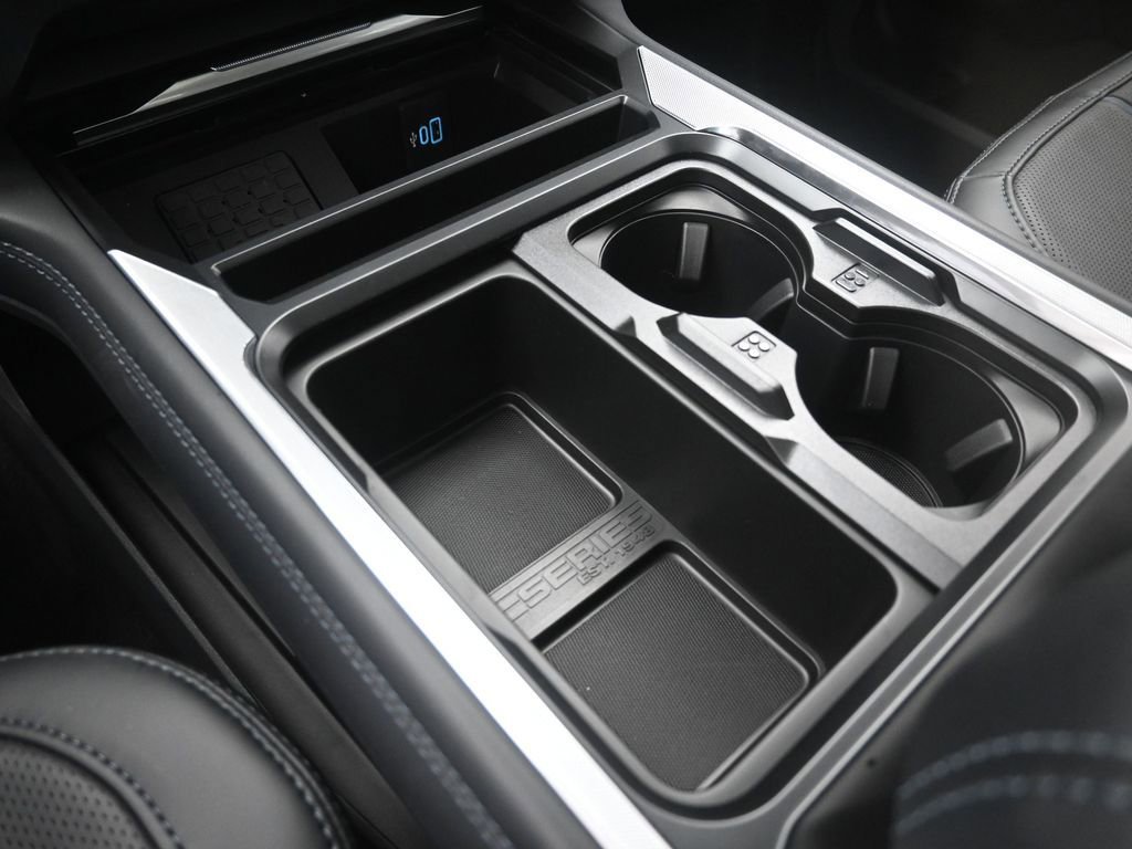 New 2026 Ford F250 Platinum w/ FX4 Off-Road Package image 32