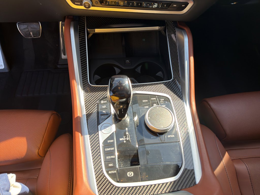 Used 2022 BMW X6 M50i w/ Premium Package image 16