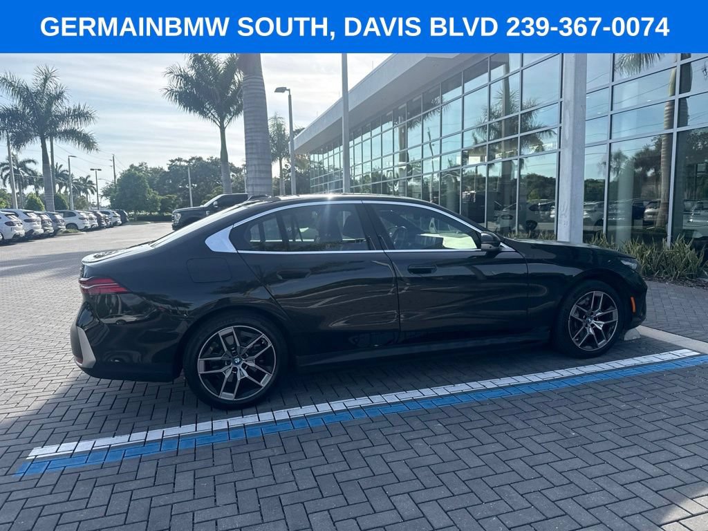 Certified 2024 BMW i5 eDrive40i w/ Premium Package RWD image 5