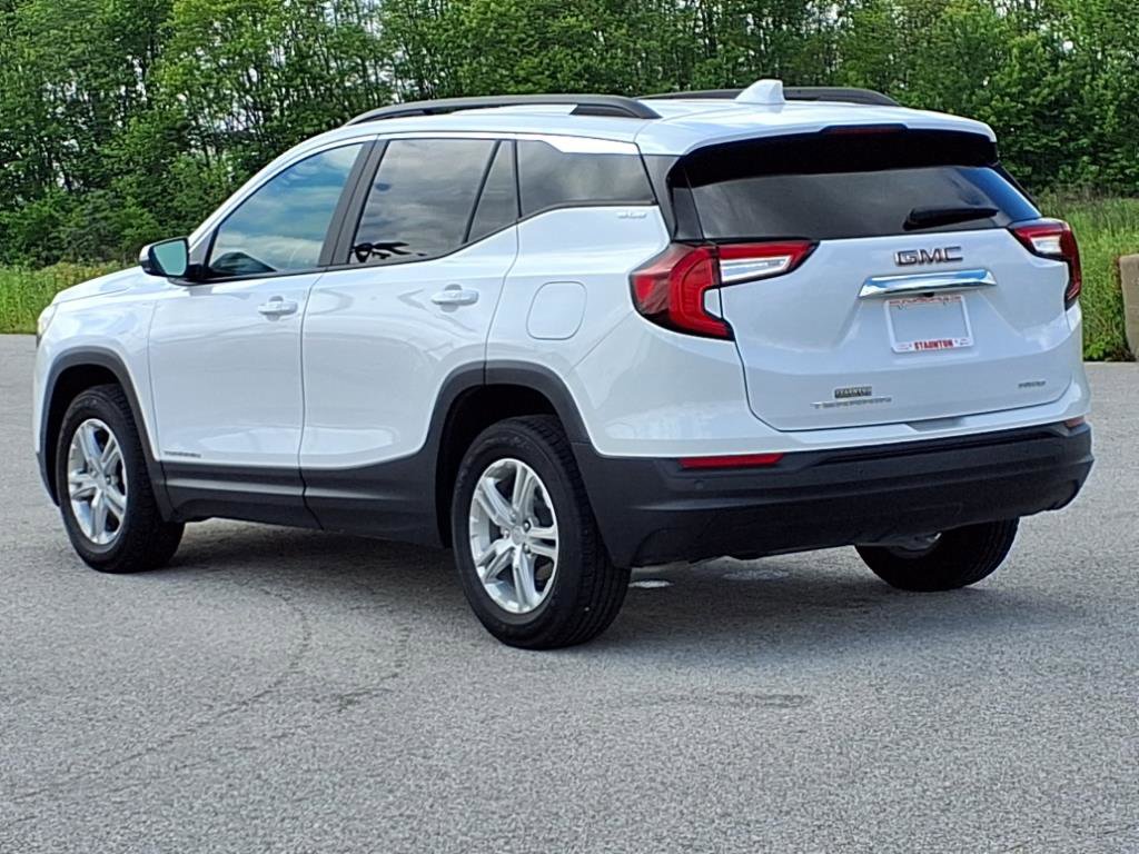 Used 2023 GMC Terrain SLE w/ Driver Convenience Package AWD/4WD image 29