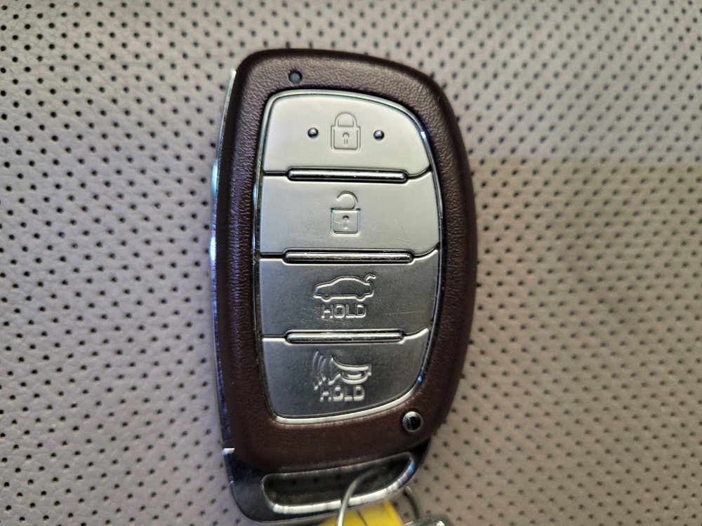 Used 2018 Hyundai Sonata Limited FWD image 32