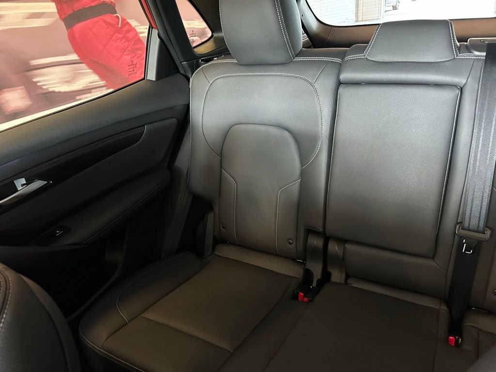 Used 2025 VinFast VF 8 Eco AWD/4WD image 12