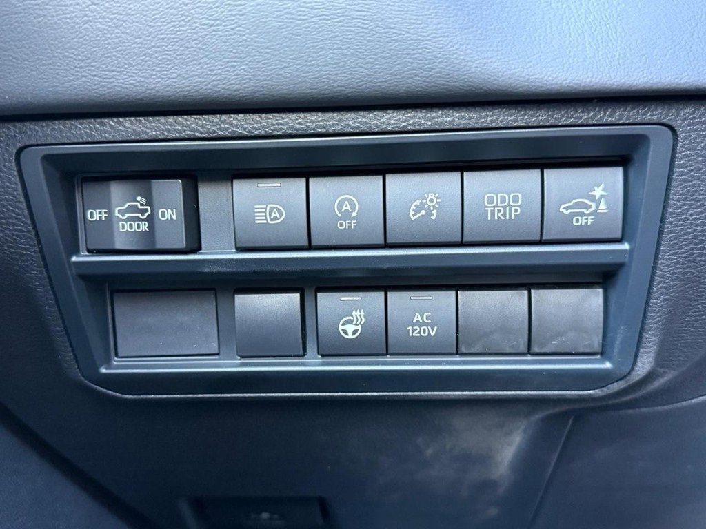 New 2025 Toyota Tundra Platinum image 17