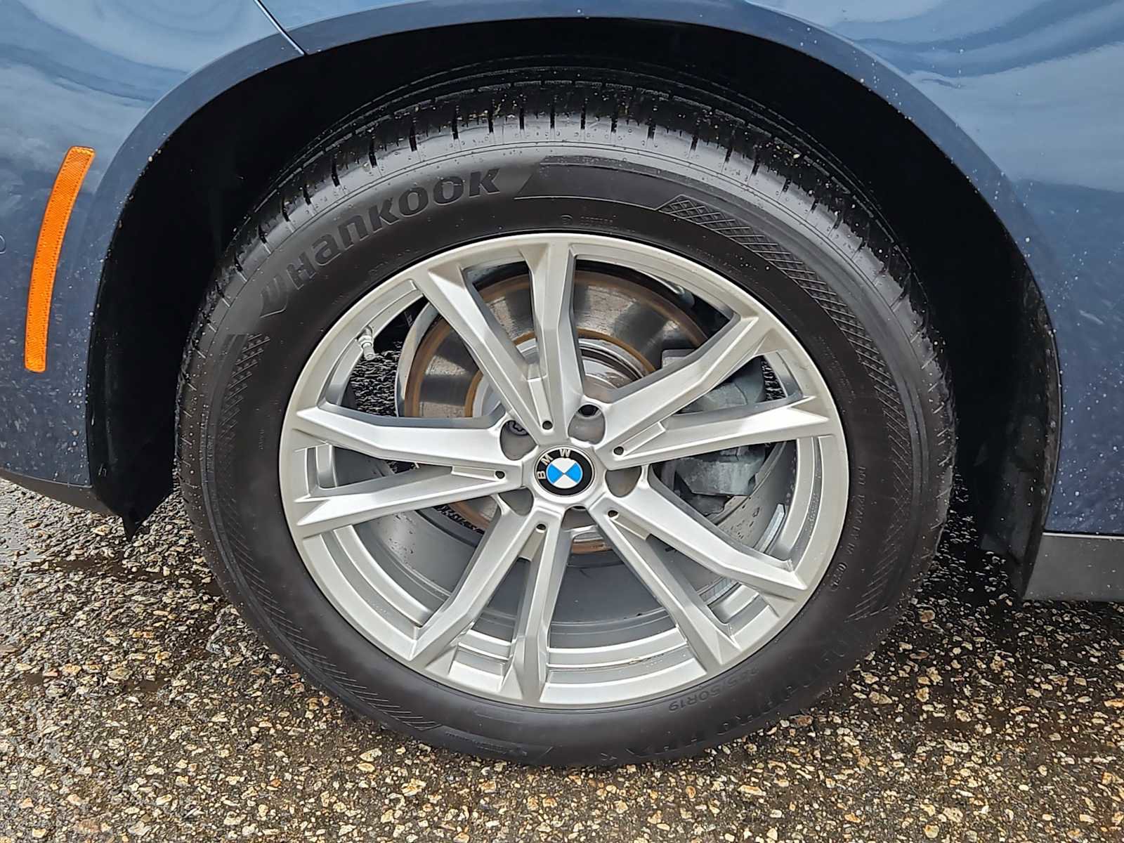 Used 2025 BMW X3 xDrive30i w/ Convenience Package image 2