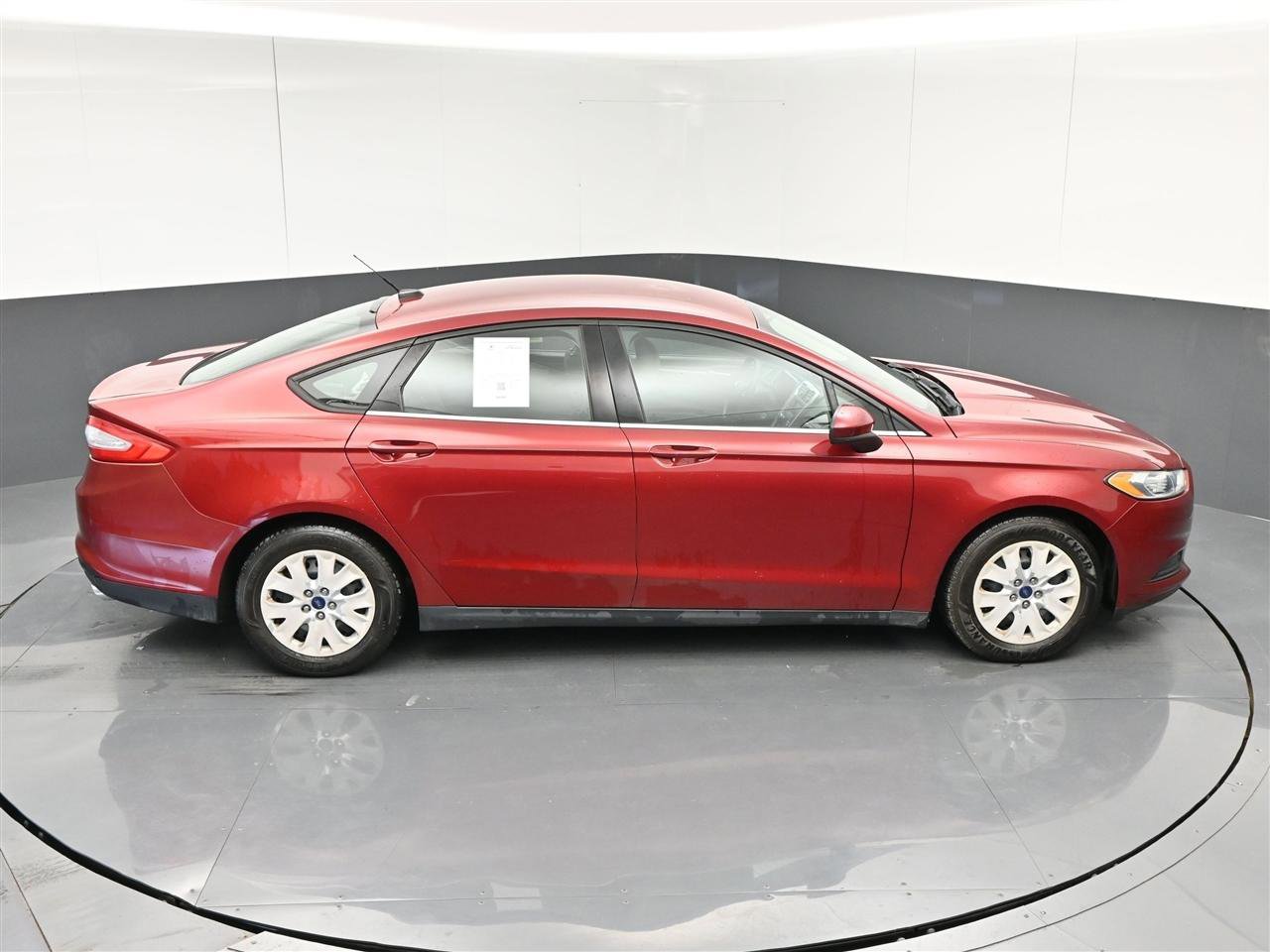 Used 2013 Ford Fusion S FWD image 22