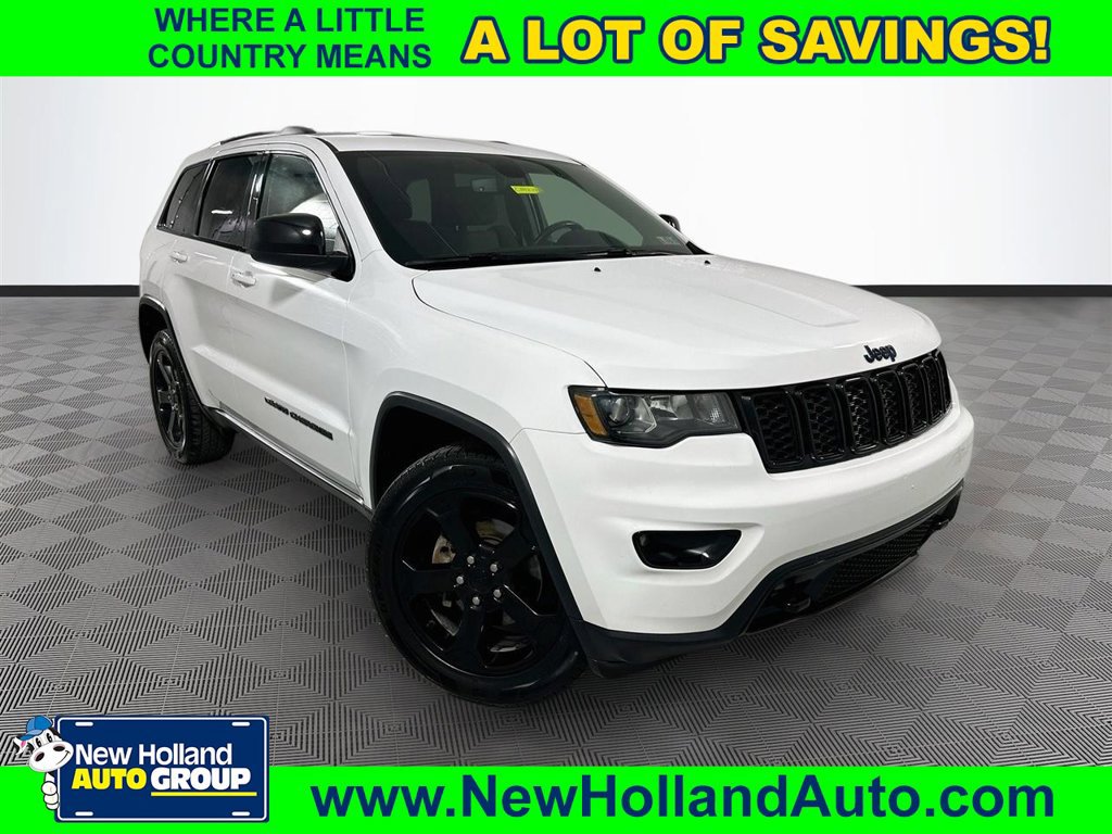 Used 2019 Jeep Grand Cherokee Laredo AWD/4WD image 1