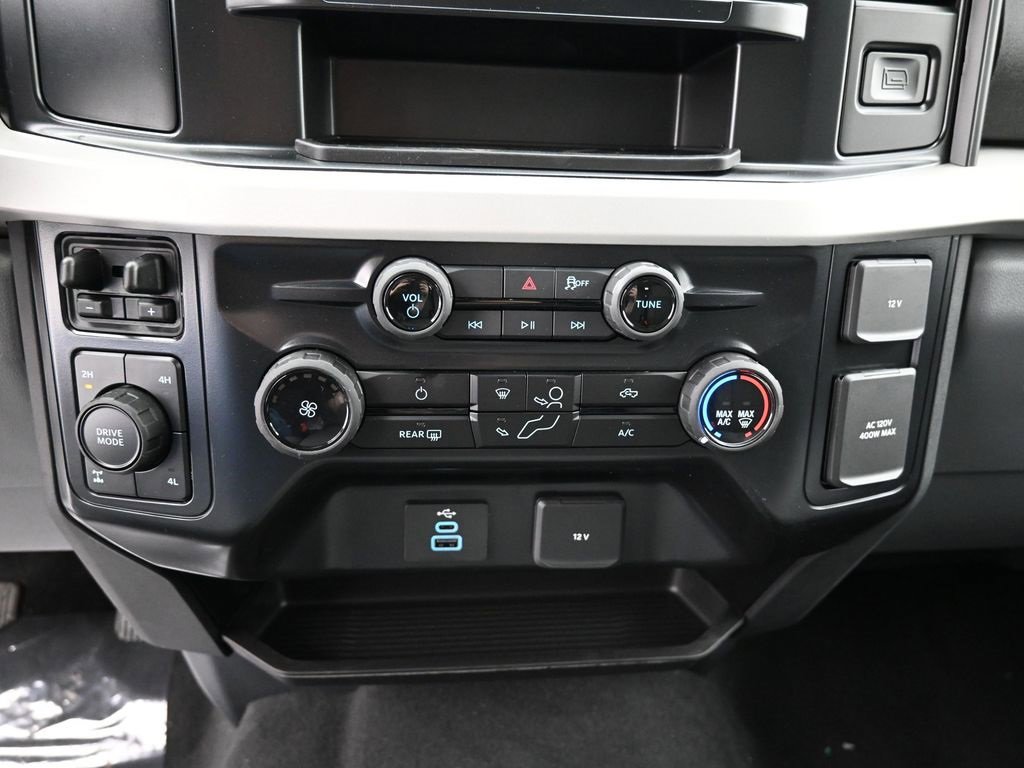 New 2026 Ford F350 XLT image 17