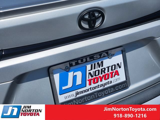 Used 2024 Toyota Corolla SE FWD image 12