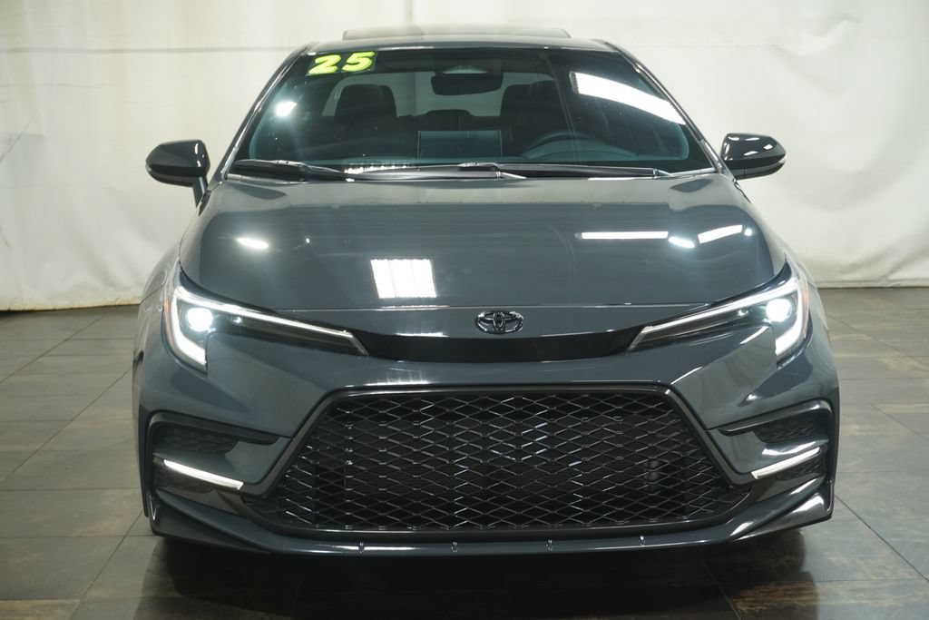 Used 2025 Toyota Corolla SE w/ SE Premium Package FWD image 8
