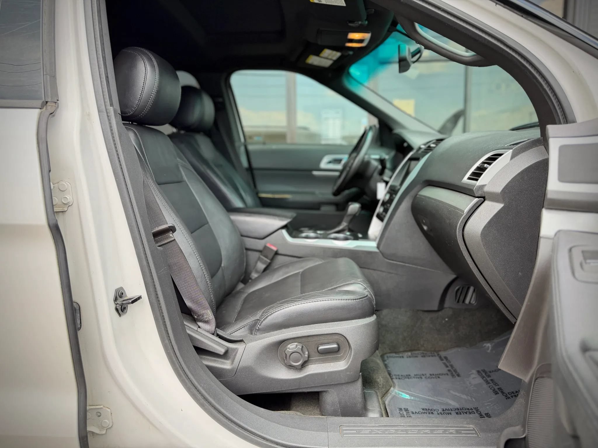 Used 2012 Ford Explorer XLT FWD image 22