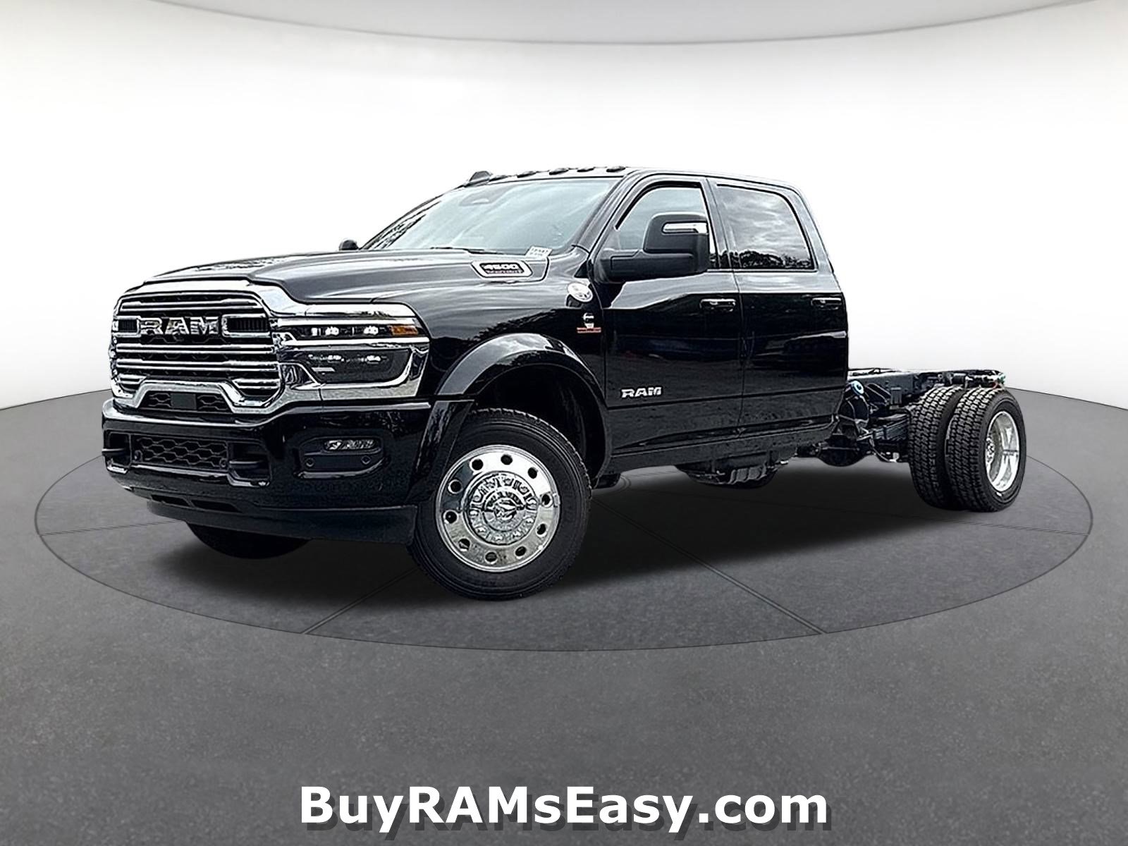 New 2026 RAM 4500 4x4 Crew Cab DRW w/ Laramie Trim Package