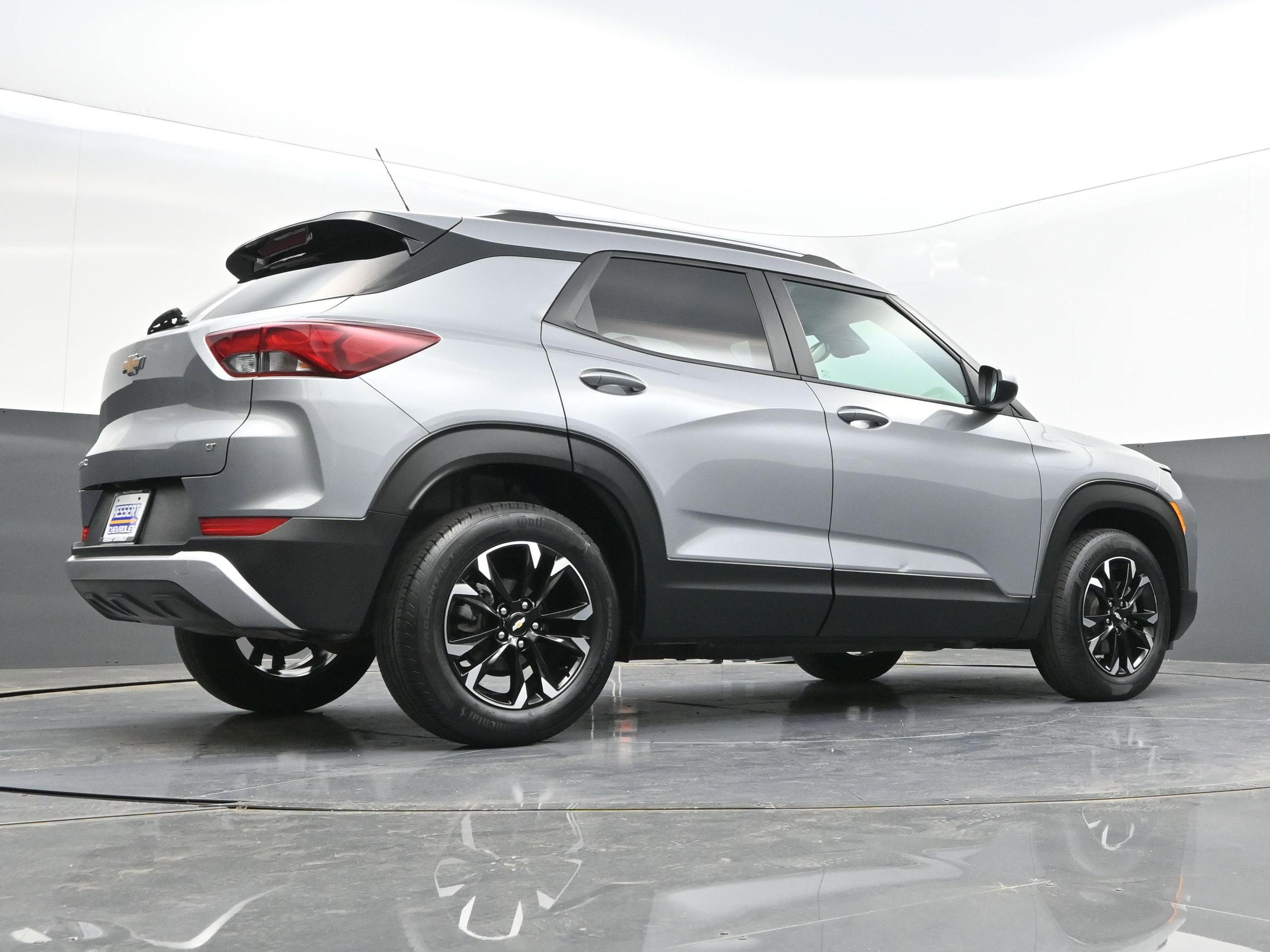Certified 2023 Chevrolet TrailBlazer LT w/ Convenience Package FWD image 41