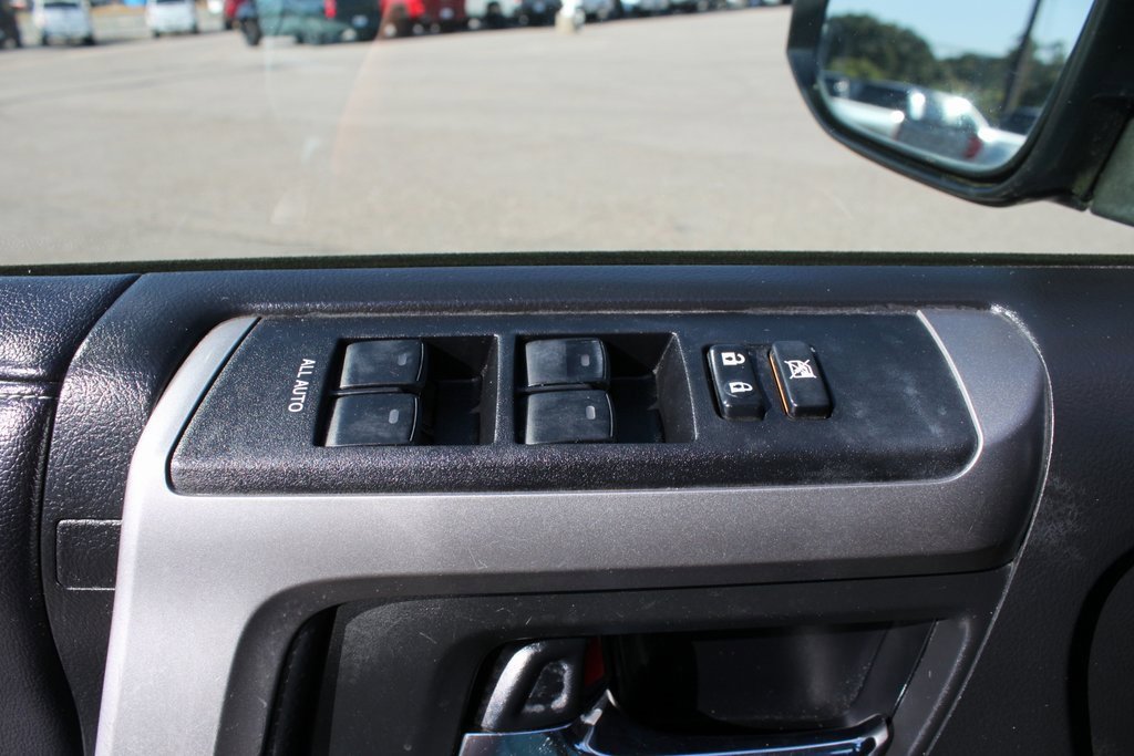 Used 2018 Toyota 4Runner SR5 image 15