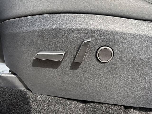 Used 2023 Tesla Model Y 2WD image 11