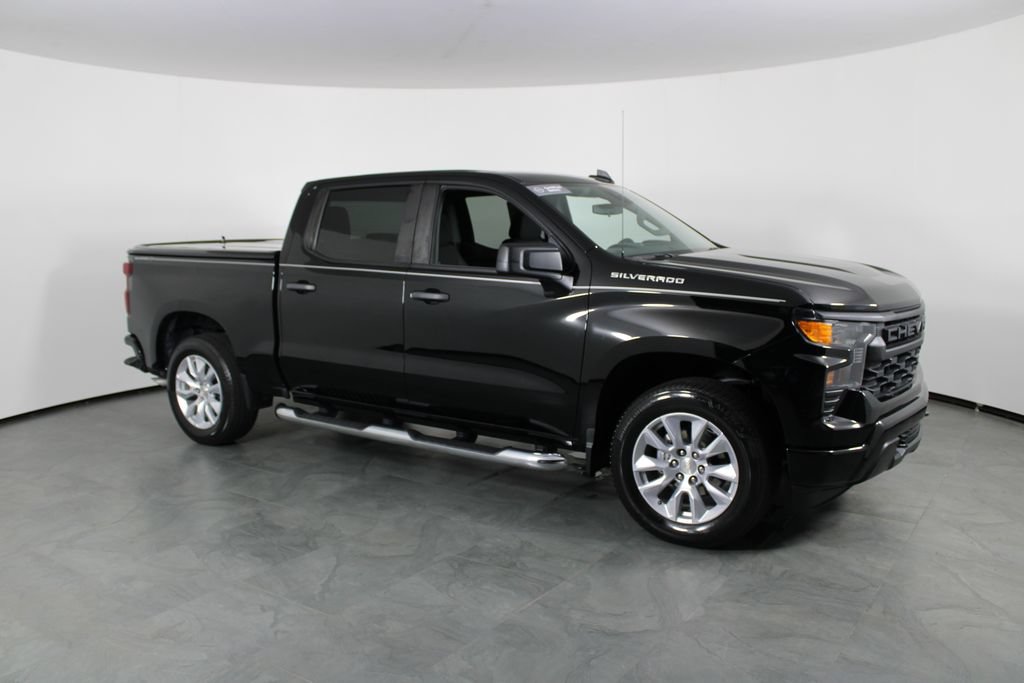 Used 2024 Chevrolet Silverado 1500 Custom RWD image 12