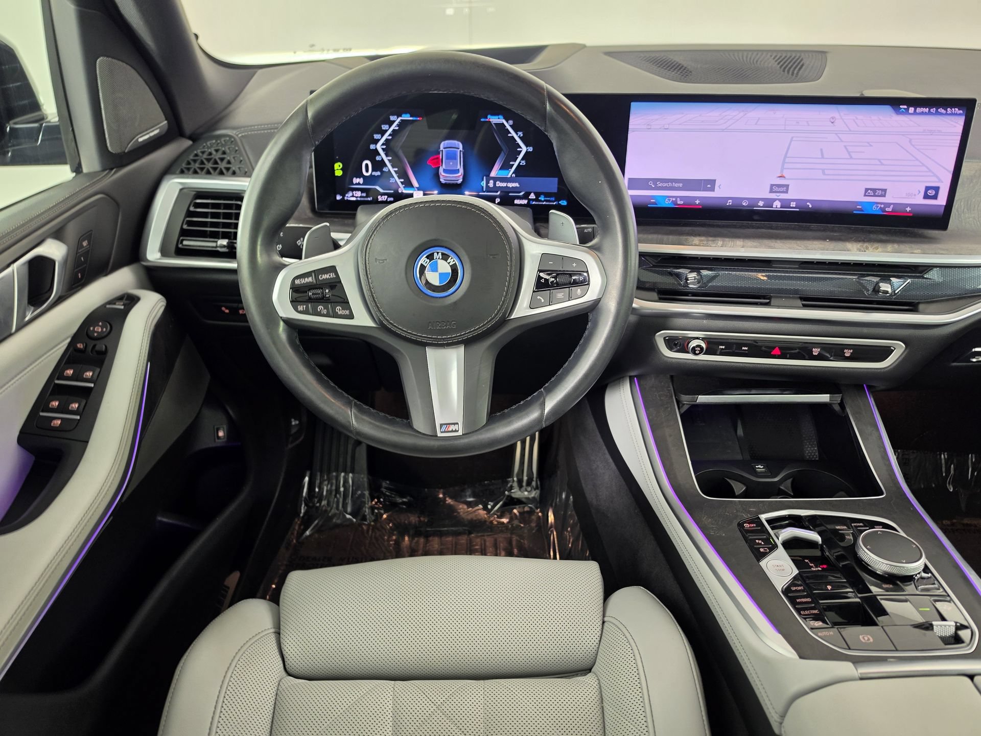 Used 2025 BMW X5 xDrive50e w/ M Sport Package AWD/4WD image 21
