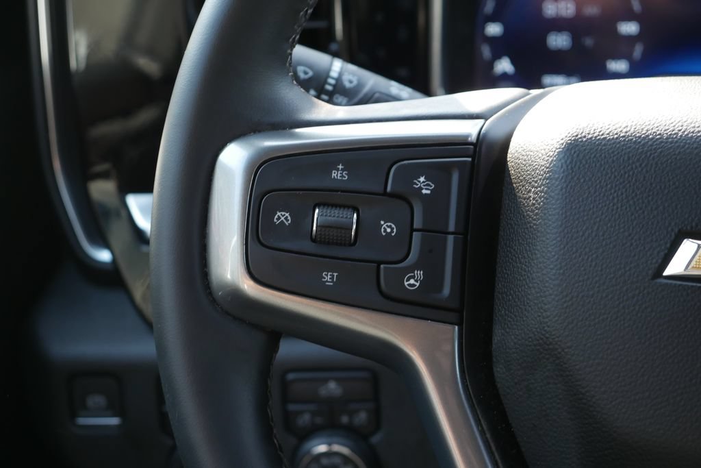 Used 2023 Chevrolet Silverado 1500 LT AWD/4WD image 12