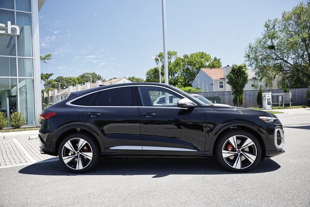 New 2026 Audi SQ5 Prestige AWD/4WD image 4