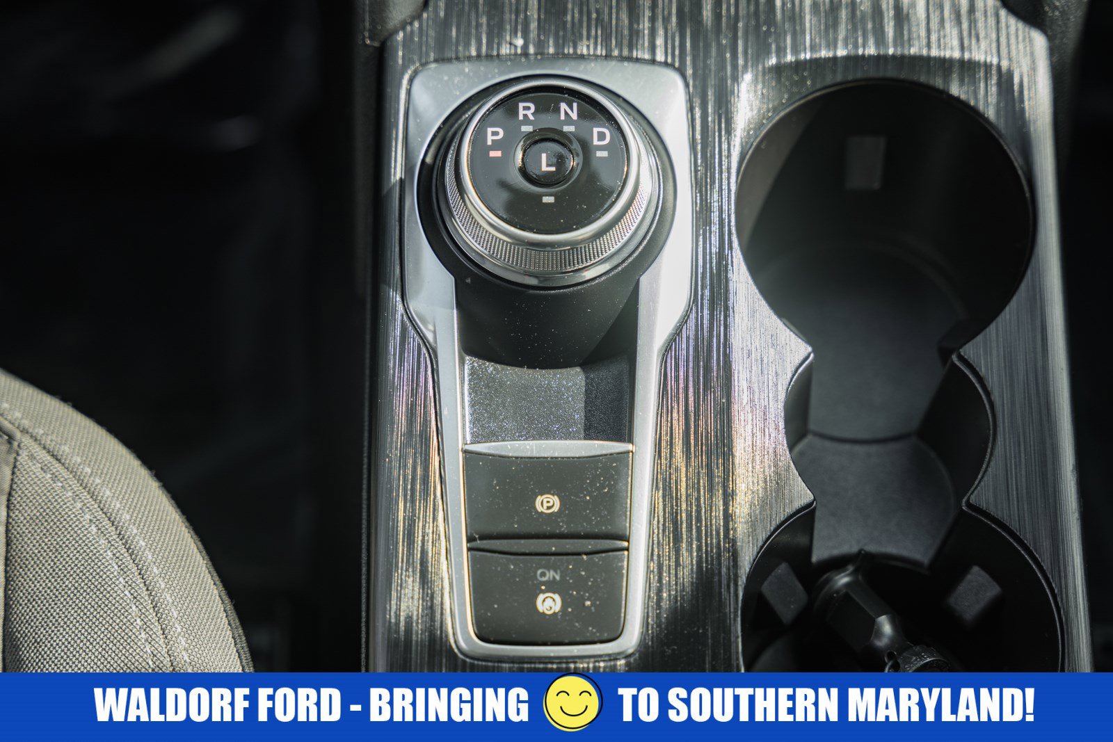 Used 2022 Ford Escape SE w/ SE Sport Appearance Package AWD/4WD image 25