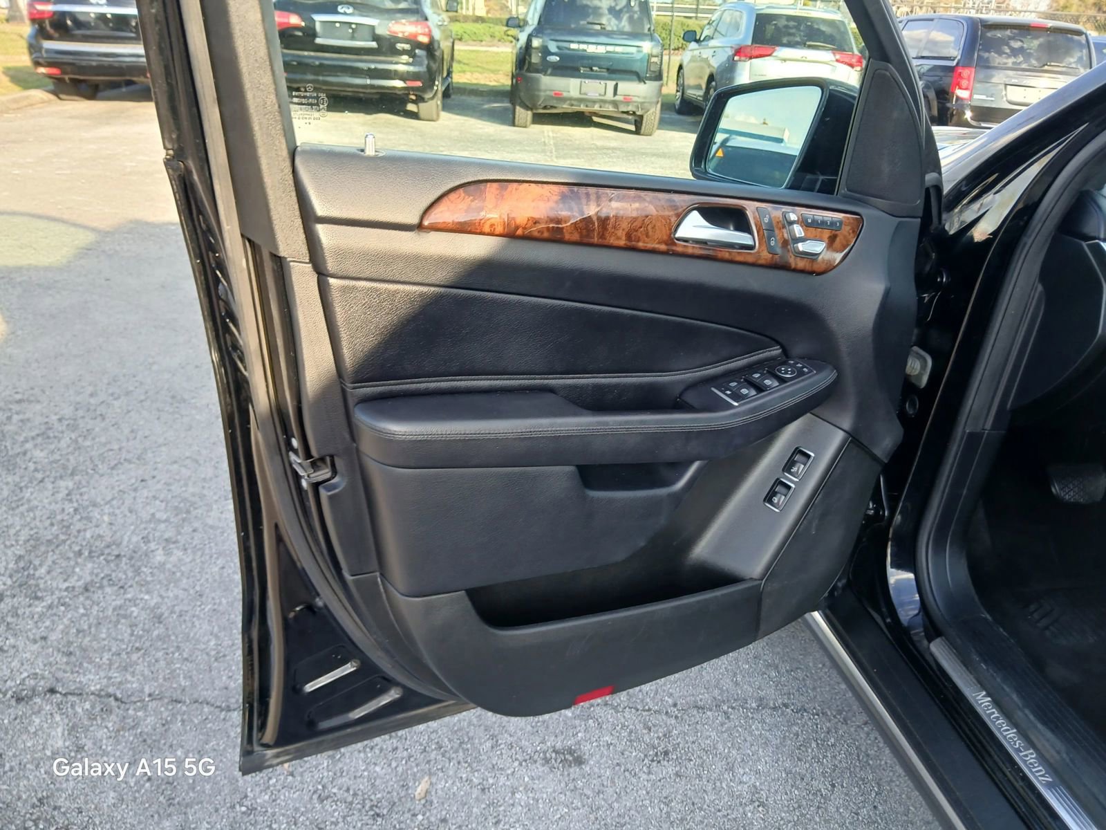 Used 2017 Mercedes-Benz GLS 450 4MATIC w/ Premium Package image 11