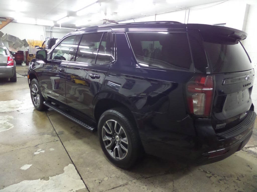 Used 2021 Chevrolet Tahoe Z71 w/ Z71 Signature Package AWD/4WD image 6