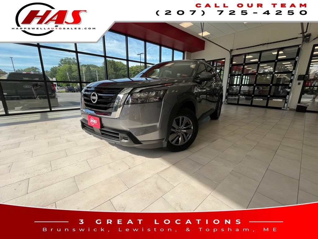 Used 2023 Nissan Pathfinder SV AWD/4WD image 1