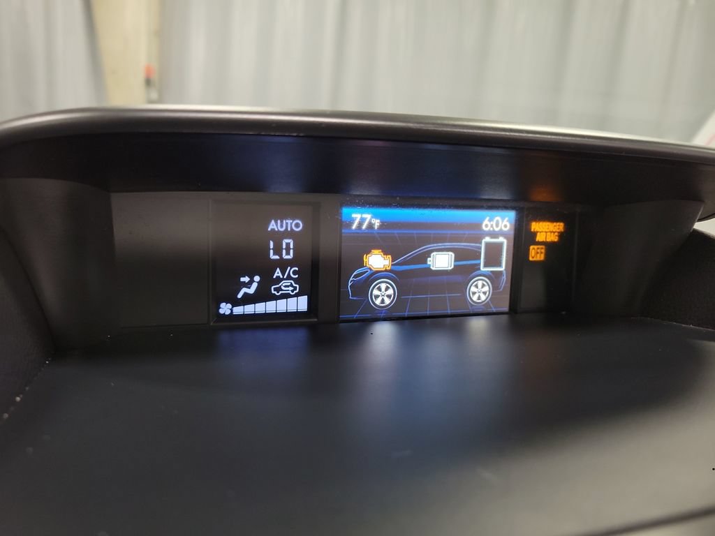 Used 2014 Subaru Crosstrek Touring w/ Popular Package #1 AWD/4WD image 21
