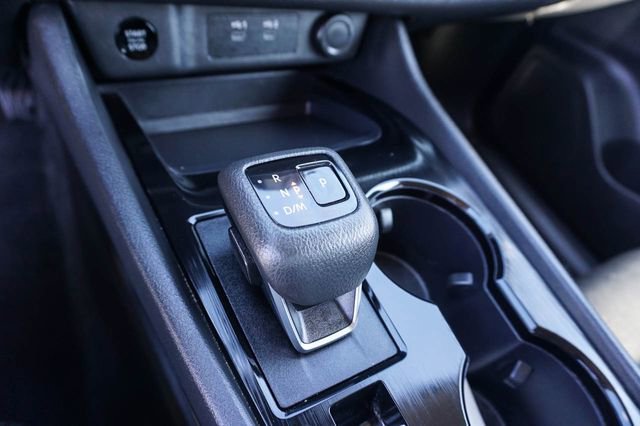 Used 2024 Nissan Rogue SV AWD/4WD image 19
